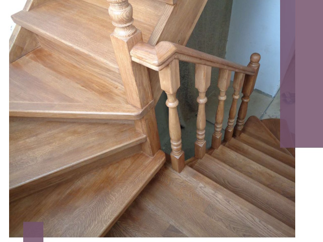 Дубовые лестницы под ключ в Таганроге: изготовление и монтаж