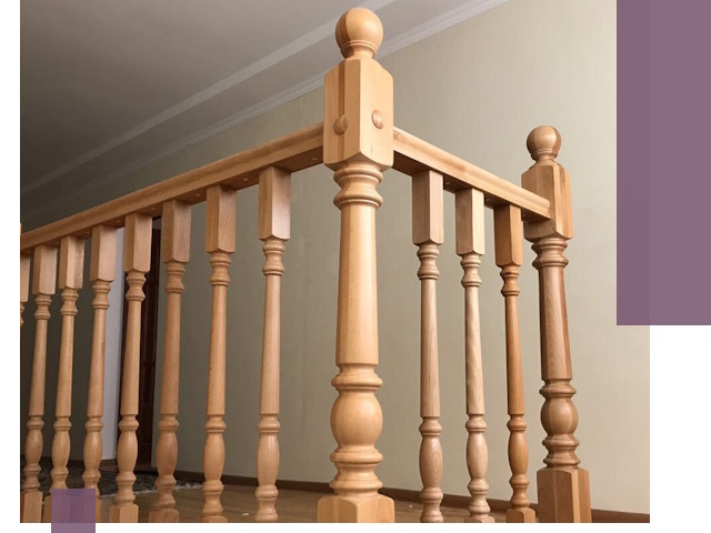 Деревянные перила на заказ в Таганроге: монтаж и изготовление