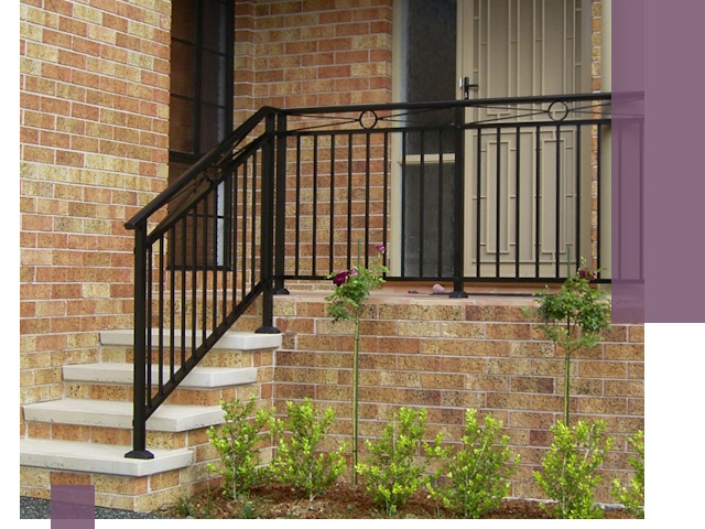 Уличные перила из металла под ключ в Таганроге
