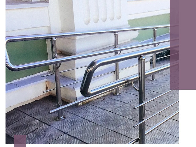 Ограждения пандусов из металла и нержавейки в Таганроге