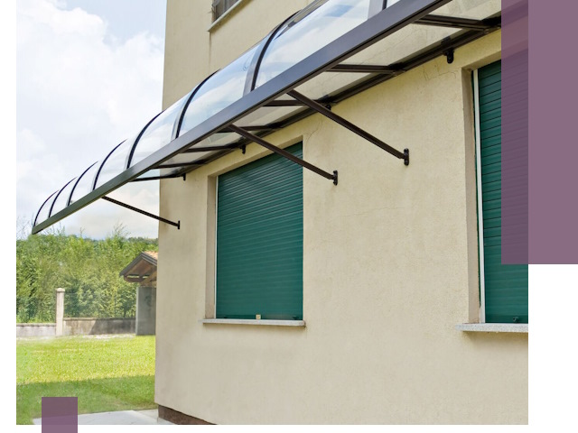 Козырьки над окнами в Таганроге — изготовление и монтаж по выгоде